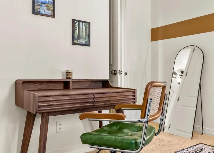Cozy 4br Near - Firepit & Pool Table *